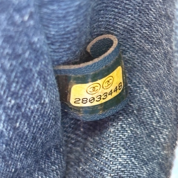 🔥CHANEL•Limited Edition Egyptian Collection Denim & Sherpa Medium Flap Bag - Picture 9 of 9